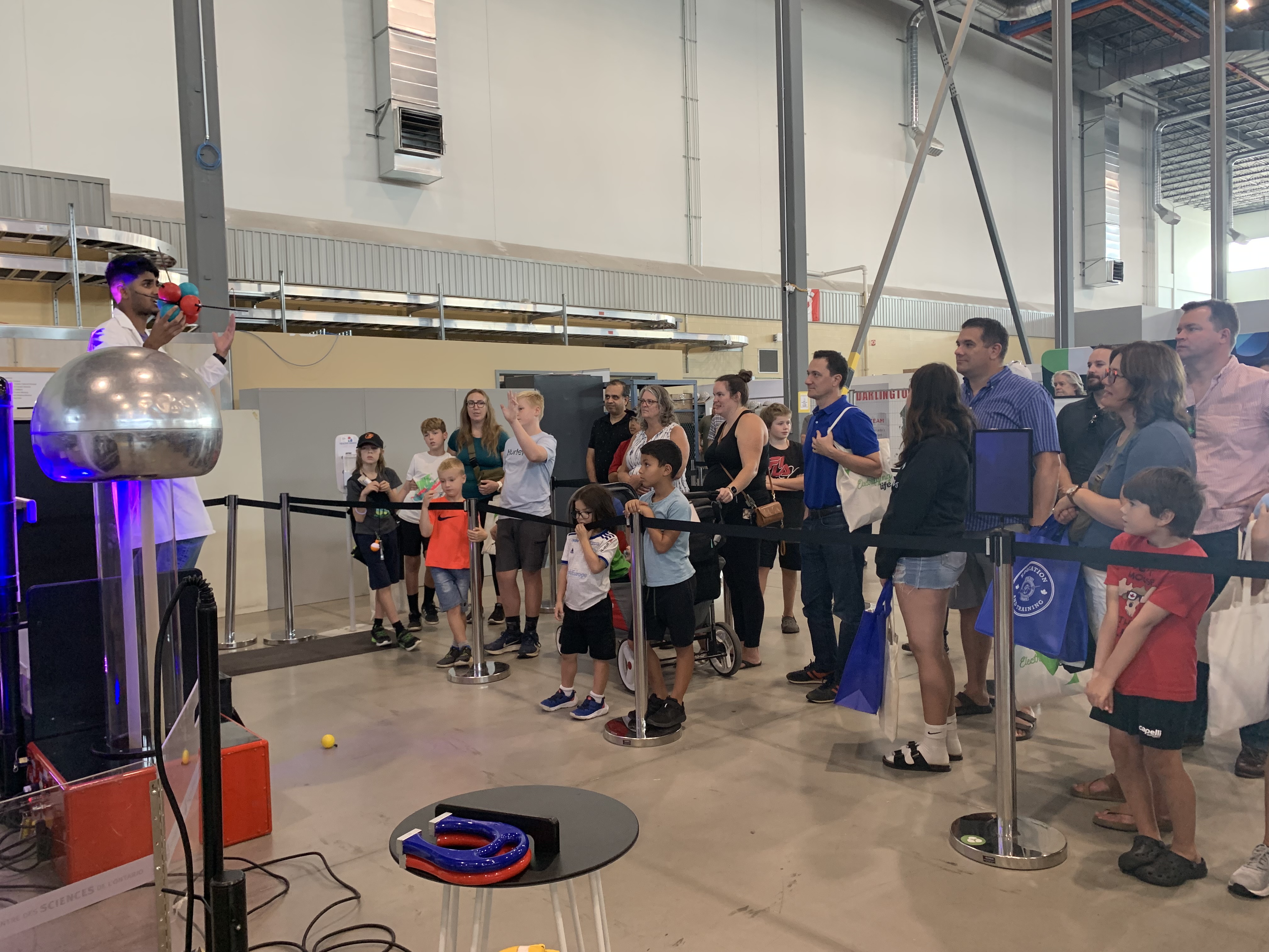 Générateur de Van de Graaff à l'Expo OPG Power.